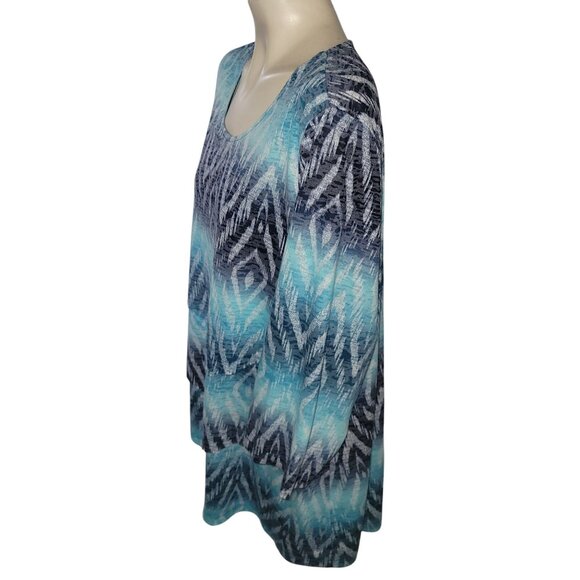 Catherines 2X 22/24W Blue & Gray Ikat Print 3/4 Sleeve Tunic‎ Top layered summer - Picture 2 of 4